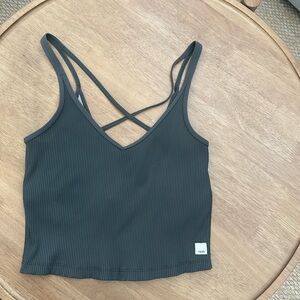 Vuori Ribbed Crop Tank